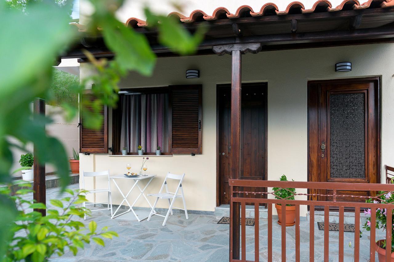 Avli Apartments Pyrgadikia Exterior photo